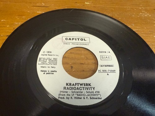 Italy 1976 kraftwerk - 7", jb