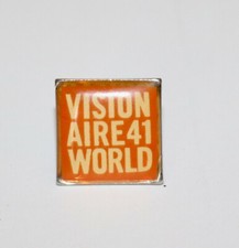 VISIONAIRE WORLD 41 spilla da collezione festa novembre 2003