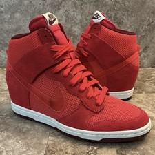 Nike Dunk Sky High Essential