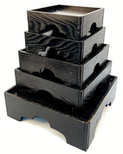 Eleganti espositori giapponesi