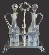 Oliera e acetiera in metallo