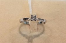 Anello donna solitario