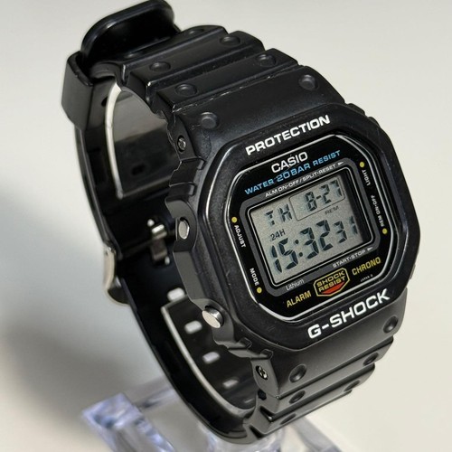 Modello casio shock - modello, dw-5600c