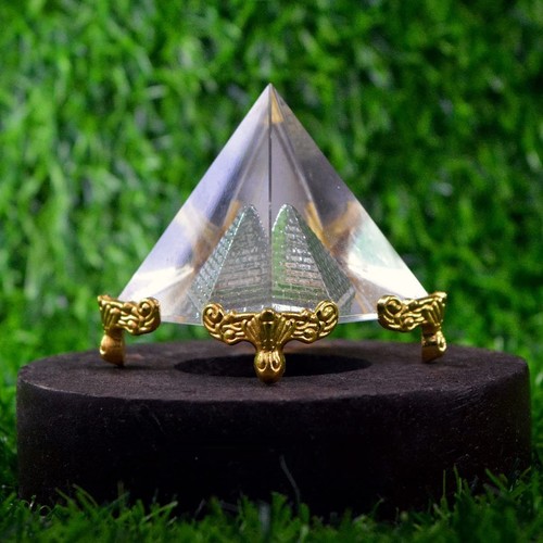 Piramide artigianale - , in