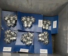 20 Dadi originali  M12x1.5 Piatto 21mm Lega Ruota Dadi per Auto Toyota