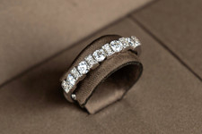 Anello nuovo con diamanti GH