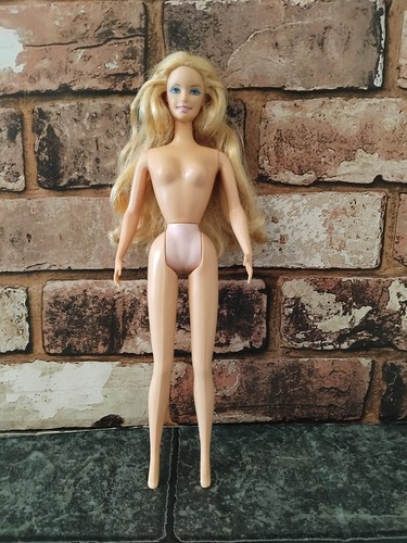 Barbie lago dei - dei, bambola