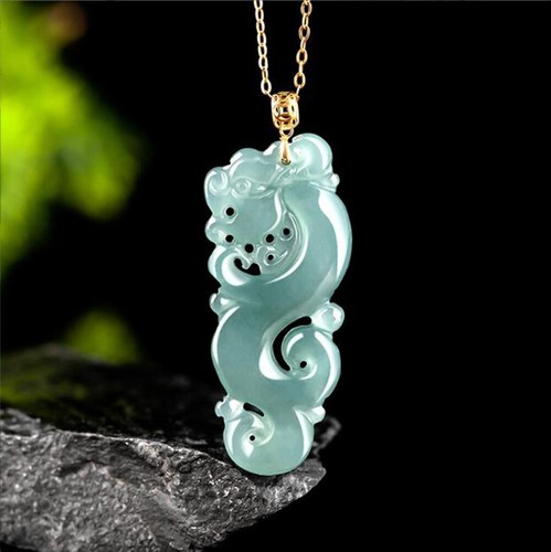Collana con ciondolo drago