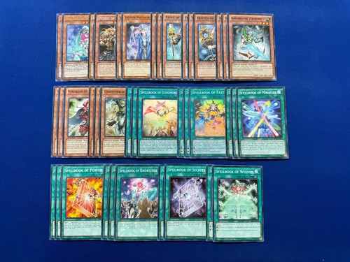 Mazzo completo di - -,
