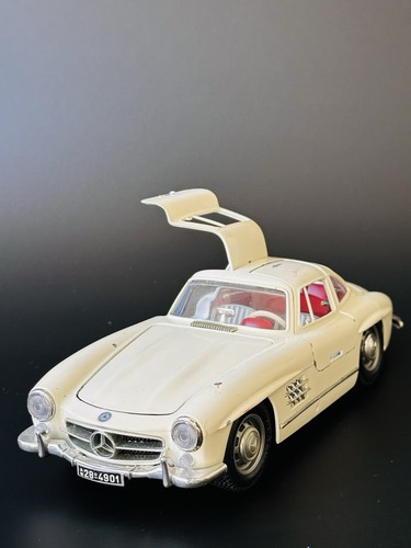 Mercedes 300 gullwing - sl,