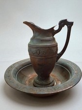 Antica brocca in rame