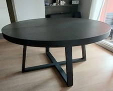 Tavolo rotondo Molteni, arch. Rodolfo Dordoni