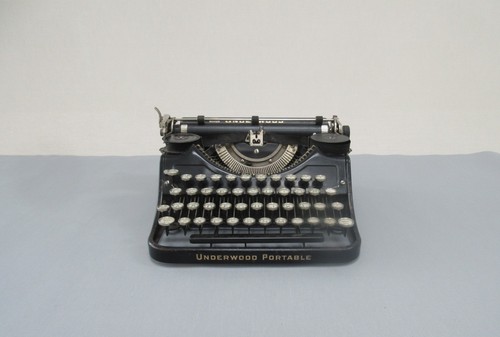 Vintage american underwood - american,