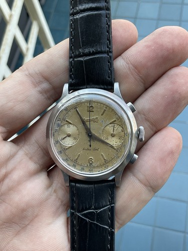 Eberhard chrono extra font - chrono,