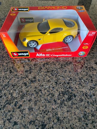 Burago alfa romeo 8c - 1/18,