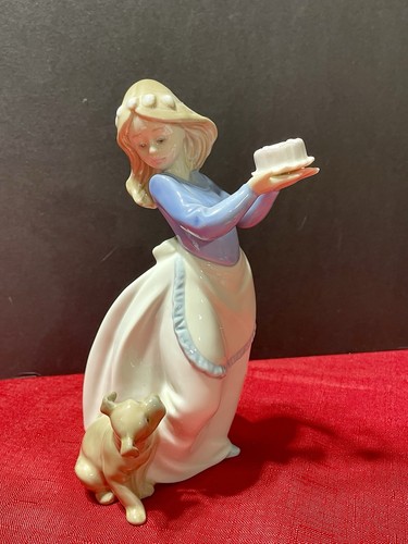 Statuina porcellana compleanno