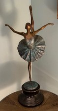 Elegante scultura in bronzo - ballerina ragazza in posa danza media - altezza 67 cm - balletto