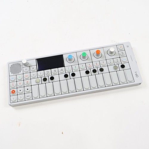 Teenage engineering 1 - teenage, op-1
