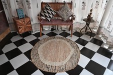 Tappeto rotondo in iuta