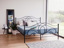 Letto design in metallo nero