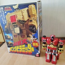 Orecchini Choriki Sentai DX Super Giant King Pyramid Red Puncher 520111