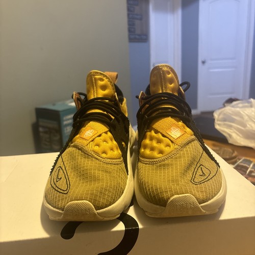 Size nike huarache type - 8,