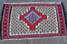 Sottile Vintage Tradizionale Fatto a Mano Orientale Lana Bianco Rossa Piccolo