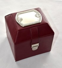 Cofanetto Portagioie “Camilletti” in pelle e argento.