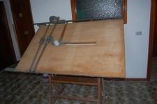 Tavolo da disegno  in legno con tecnigrafo, inizio '900, vintage, modernariato. 