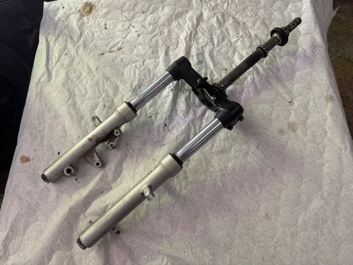 Fourche suzuki 200 uh - fourche,