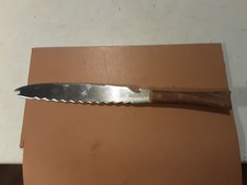 CURIOSO LUNGO COLTELLO A FORMA
