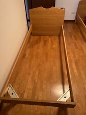 Cameretta completa: 2 letti singoli, comodini, reti doghe, armadio e cassettiere