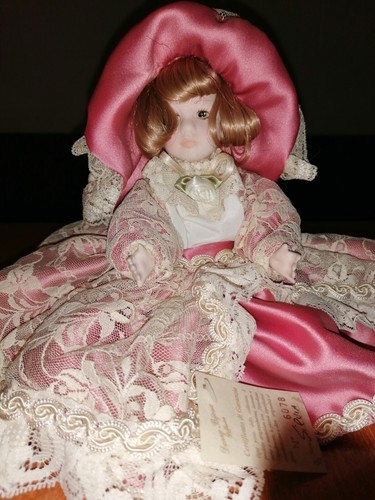 Bambola capodimonte - bambola,