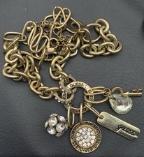 Collana con ciondolo Guess