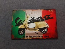 Vespa - The Italian Legend