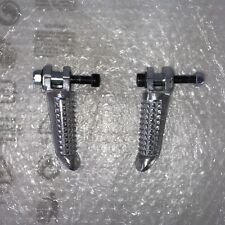 PEDANA PEDANE PEDIVELLE POGGIAPIEDI POSTERIORI PASSEGGERO SX DX SUZUKI GSXR 750