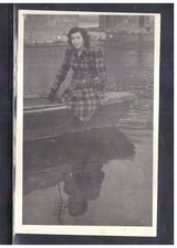 Cartolina Fotografica Donna in Barca Fiume Sesia KK3159