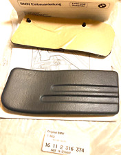 Kniekissem Am Serbatoio