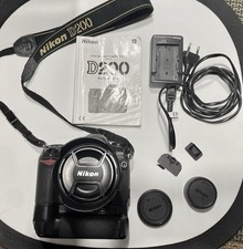 NIKON D200 + MB-D200 + 2
