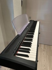 Tastiera musicale YAMAHA P-95