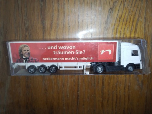 Camion ho mercedes - 1/87,