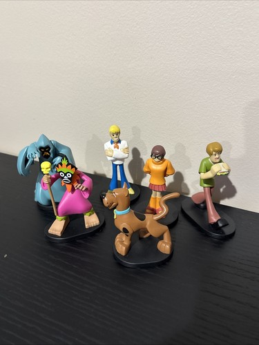 Funko hero world scooby doo - world,
