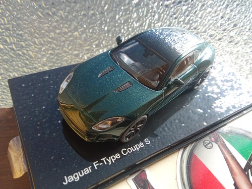 Jaguar type coupé - coupé, an