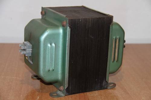 Trasformatore 220 2kv - 220-220,