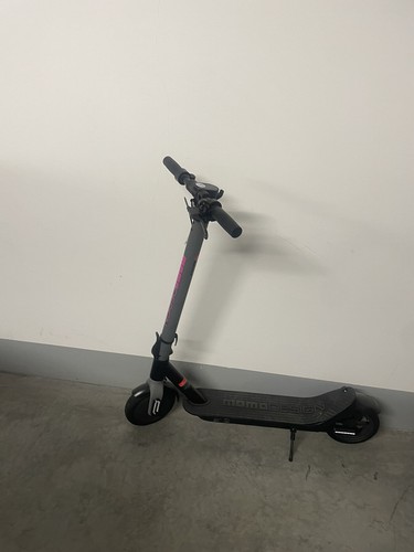 Monopattino elettrico momo - monopattino,