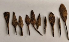 LOTTO DI 9 ANTICHE PUNTE DI