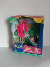 bambola tania cammina felice