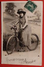 CARTOLINA  BICI CICLISMO DONNA  BUON ANNO PRIMI 900