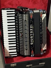 Fisarmonica Professionale Giustozzi 4/5 Accordatura . Piccolo