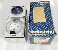 CLIPSAL 56 SERIE 56C432 PRESA